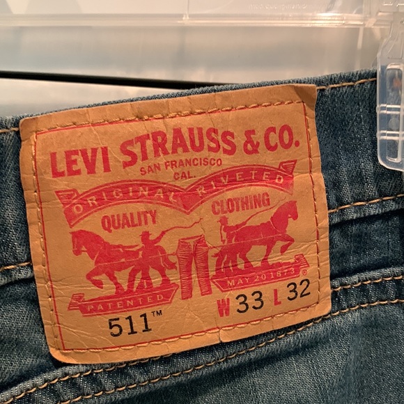 Levi’s blue jeans 33/32 - Picture 3 of 5